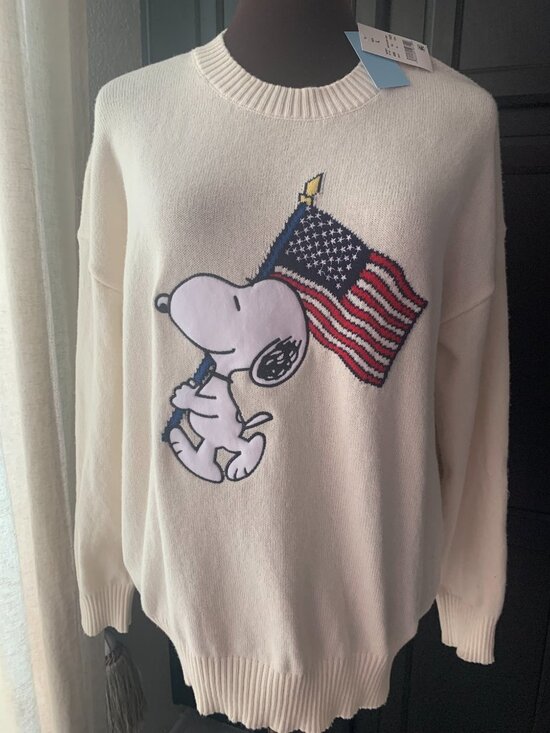 Peanuts Sweaters - NWT Snoopy Flag Sweater Large USA
